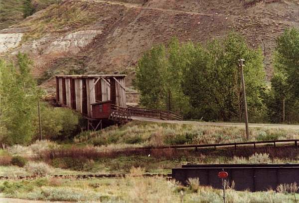East Coulee bridge and turntable