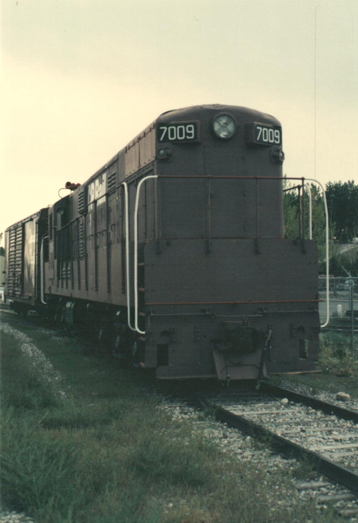 FM H16-66 Locomotive