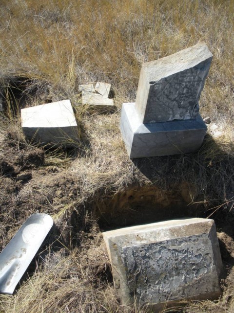 Headstone Masinasin Cemetery