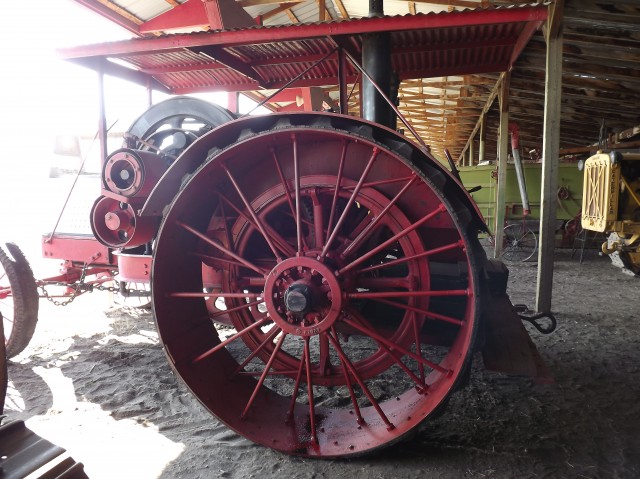 Giant wheel tractor