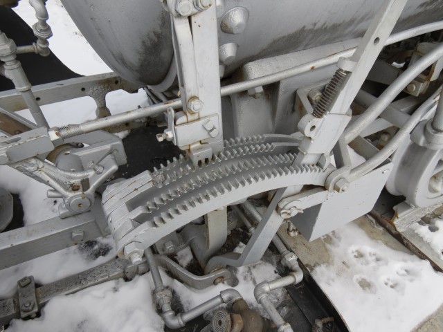 Compressed air locomotive controls