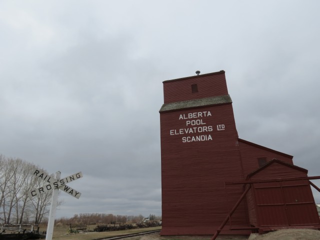 Grain elevator Scandia Alberta
