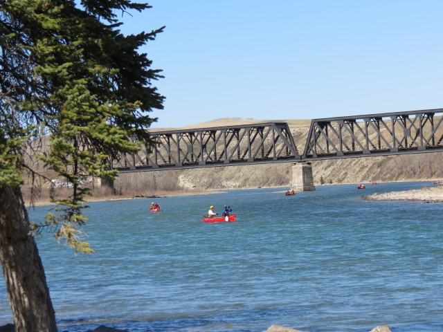 Bow River canoeists