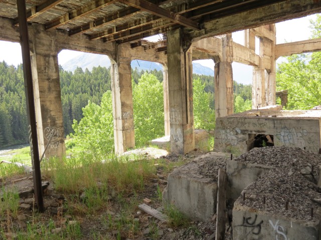 Hillcrest-Mohawk ruins