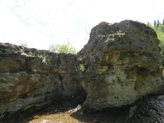 Tufa deposits