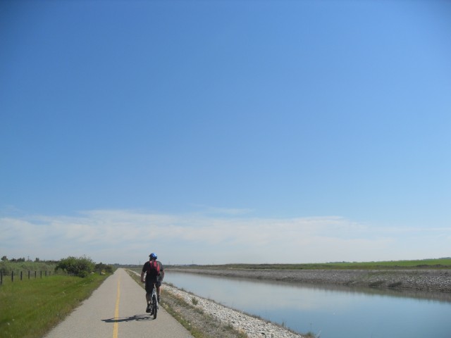 Calgary canal bike path