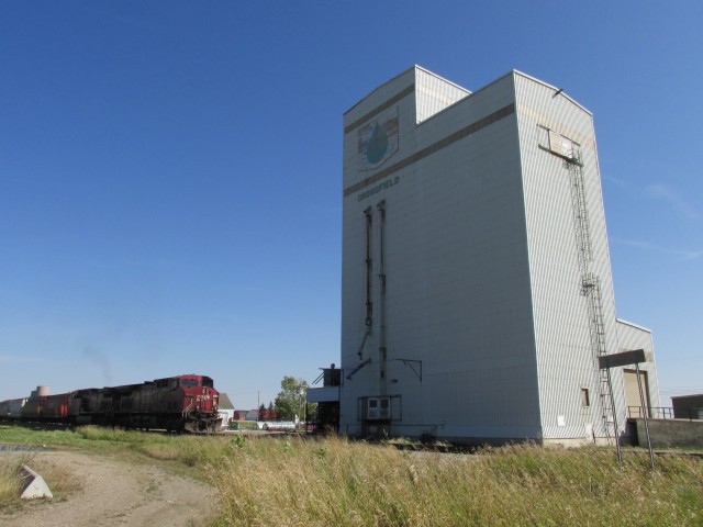 Crossfield grain elevator