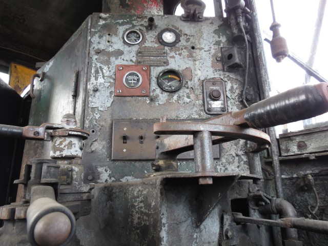 GE industrial locomotive controls