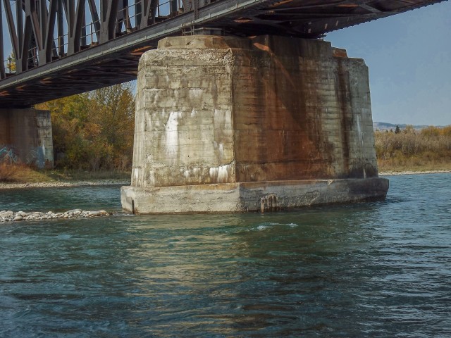 Bridge pier