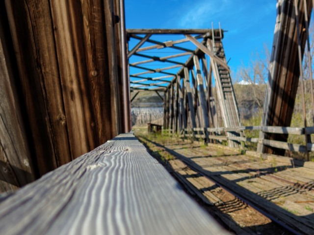 East Coulee bridge