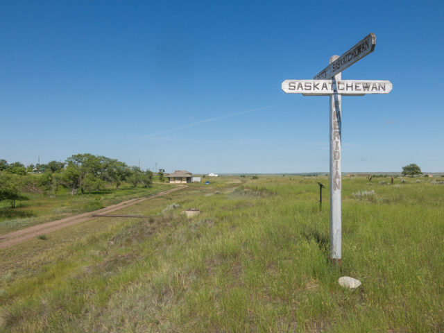 Empress Alberta/Saskatchewan Sign