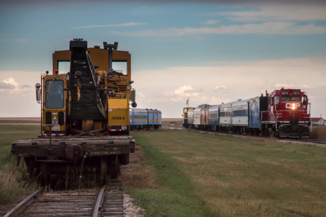 Mossleigh Alberta Train