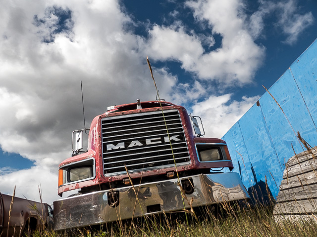 1990s Mack Truck