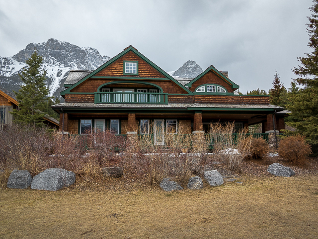Chalet House Canmore Alberta