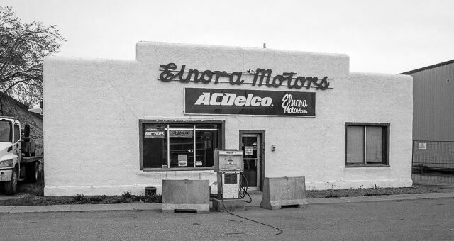 Elnora Motors Elnora Alberta