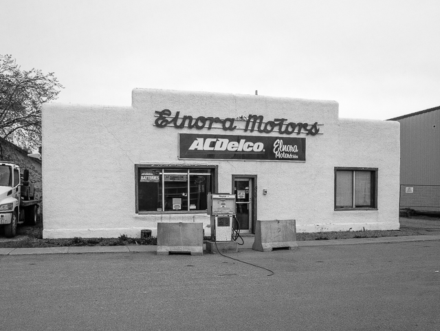 Elnora Motors Elnora Alberta