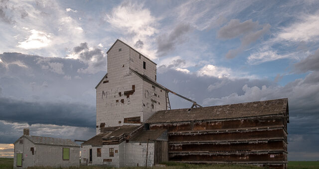 Wrentham Alberta Olgivile Elevator