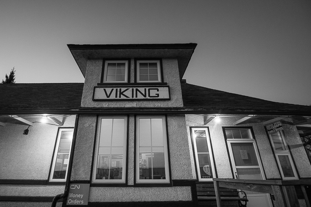 Viking AB Train Station
