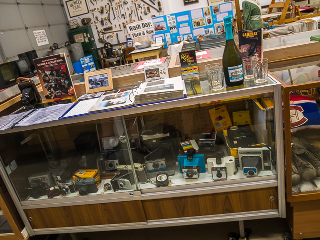 Camera Display Pioneer Acres