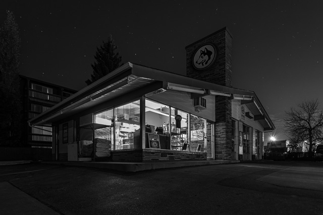 Lakeview Calgary Lakeview Husky