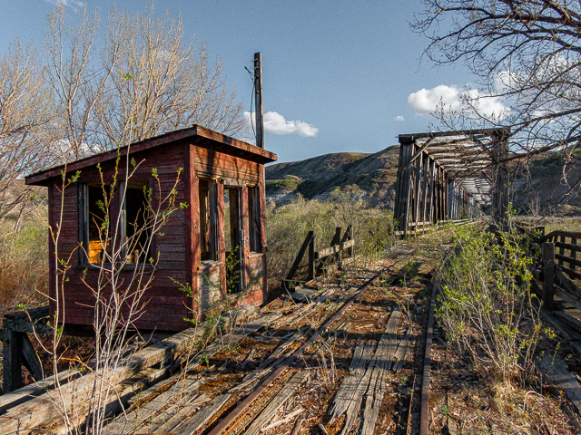 East Coulee Bridge Guard Shack